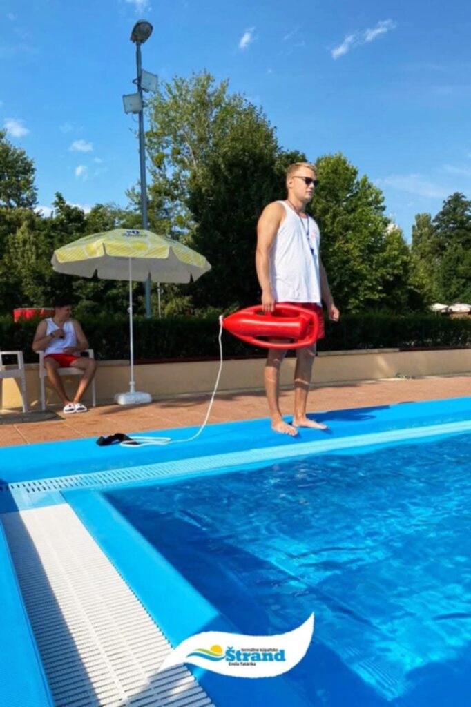 Štrand Nové Zámky hľadá plavčíkov. FOTO: Štrand Nové Zámky